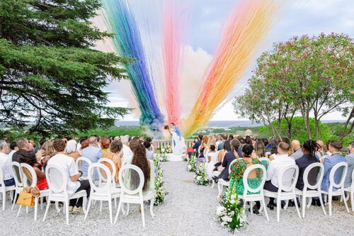 Feu d'artifices de couleurs sur la terrasse du Château Valmy