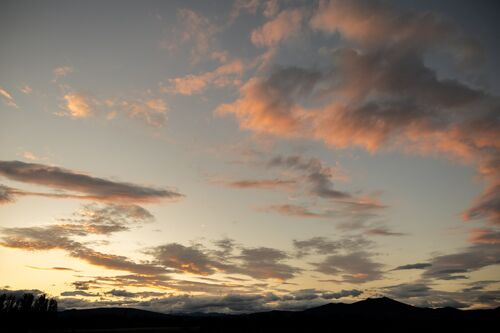 Coucher de soleil sur le paysage autour du Moulin Saint Pierre